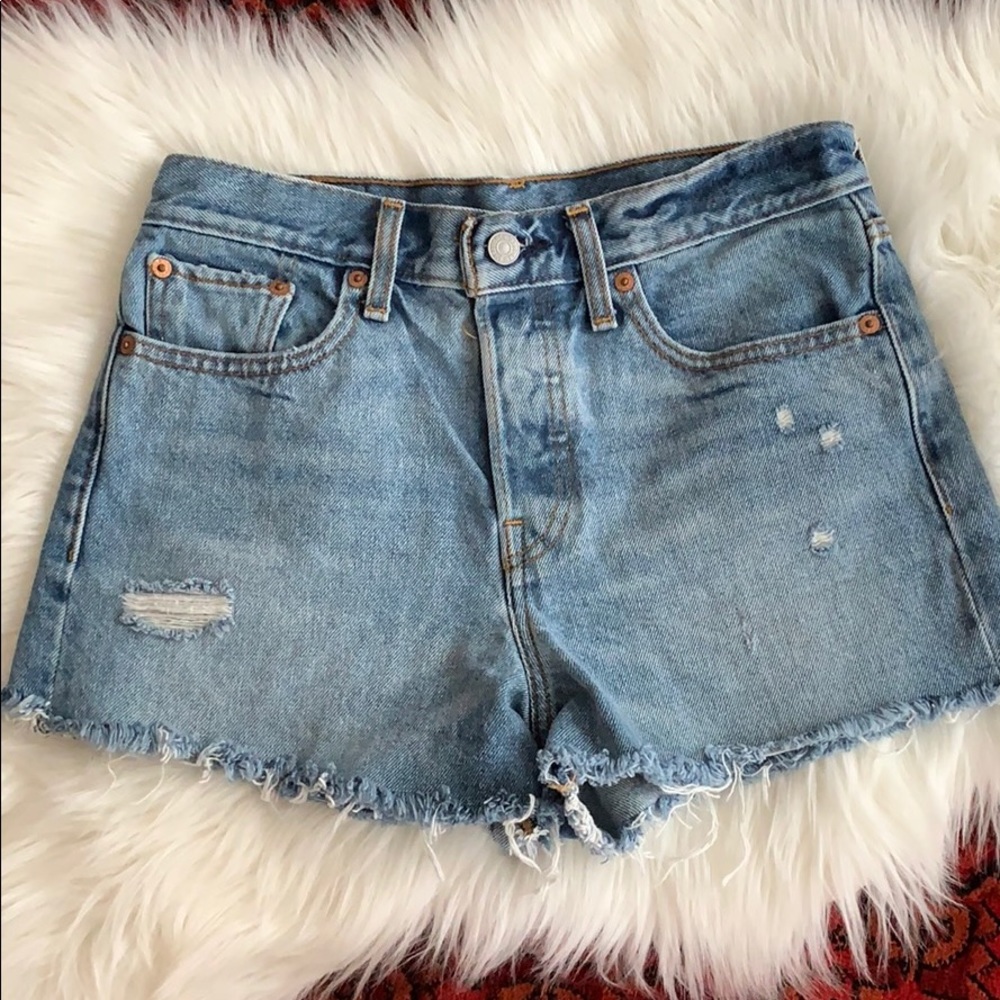 Levi’s shorts